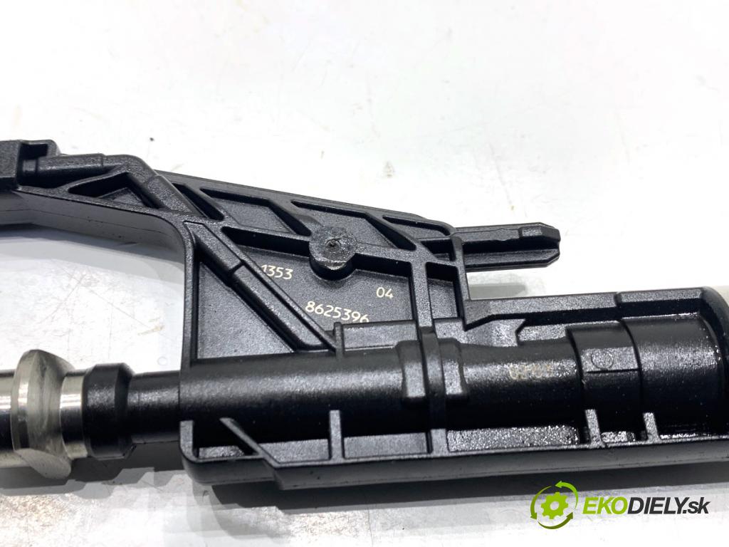 BMW F34 liftback 2017 135 kW 320 i 1998 vstrekovač 0261500539 (Vstrekovač paliva)