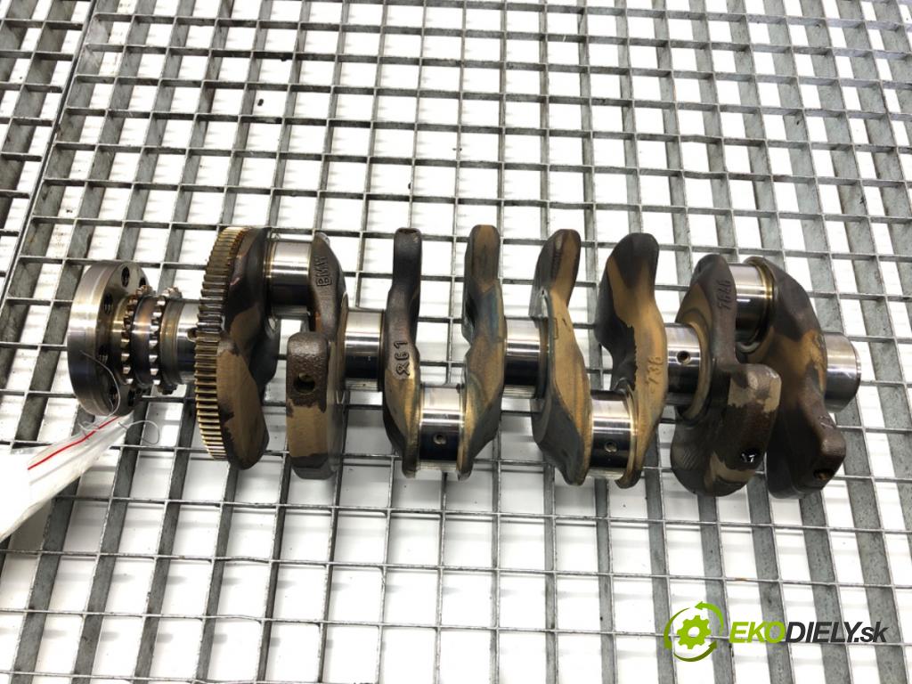 BMW F34 liftback 2017 135 kW 320 i 1998 Kardaň, hriadeľ KLIKA: 8639541 (Blok motora ostatné)