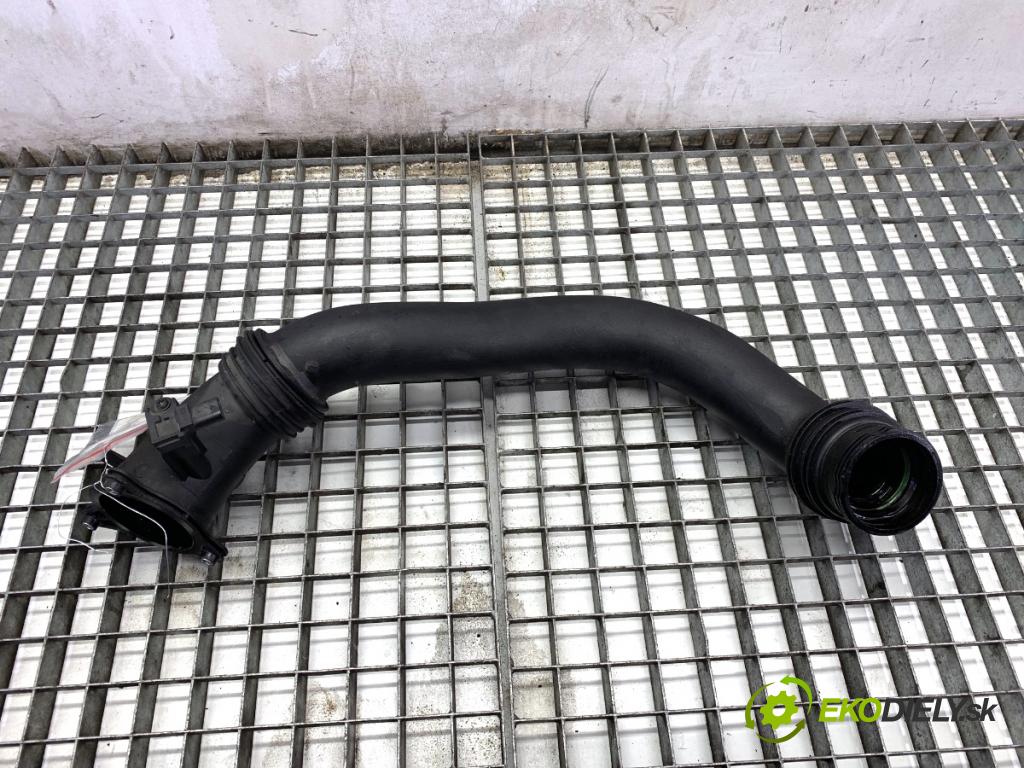 BMW F34 liftback 2017 135 kW 320 i 1998 Rúra turba 8601683