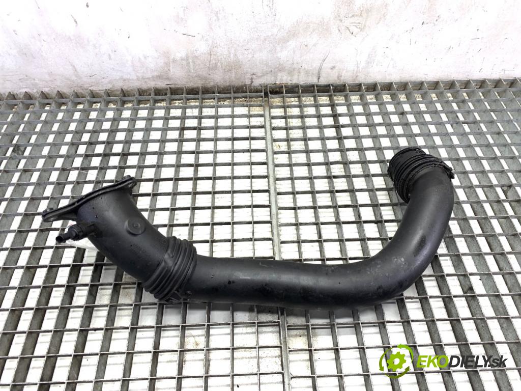 BMW F34 liftback 2017 135 kW 320 i 1998 Rúra turba 8601683