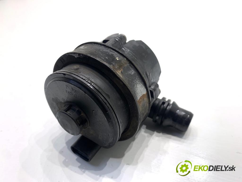 BMW F34 liftback 2017 135 kW 320 i 1998 DALŠÍ: Pumpa vody 9147359 (Vodná pumpa)