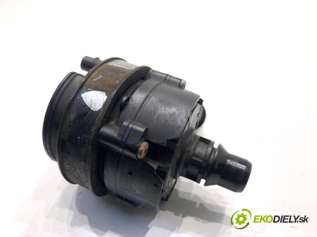 BMW F34 liftback 2017 135 kW 320 i 1998 DALŠÍ: Pumpa vody 9147359 (Vodná pumpa)