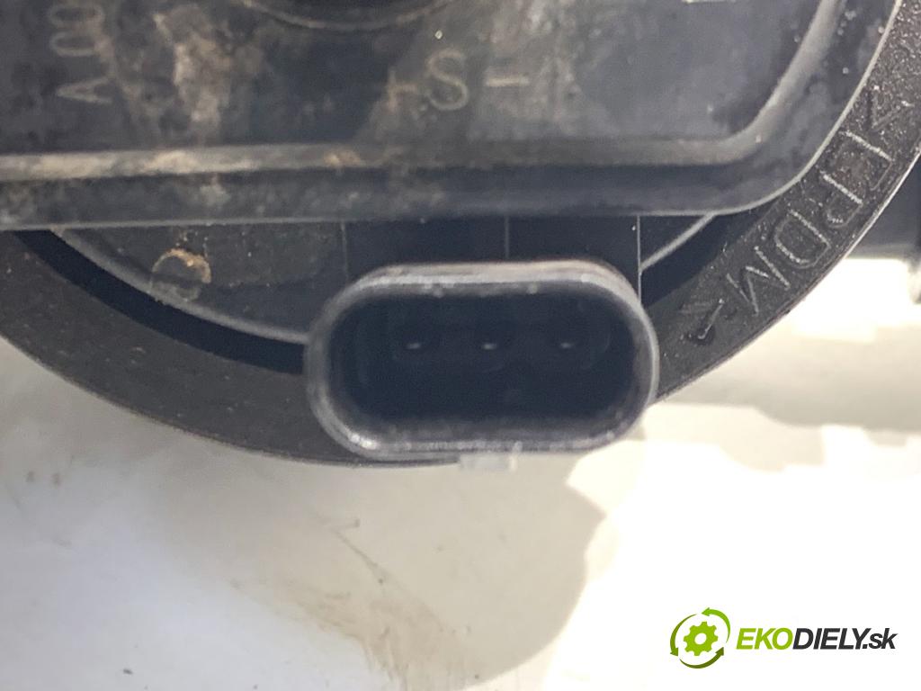 BMW F34 liftback 2017 135 kW 320 i 1998 DALŠÍ: Pumpa vody 9147359 (Vodná pumpa)