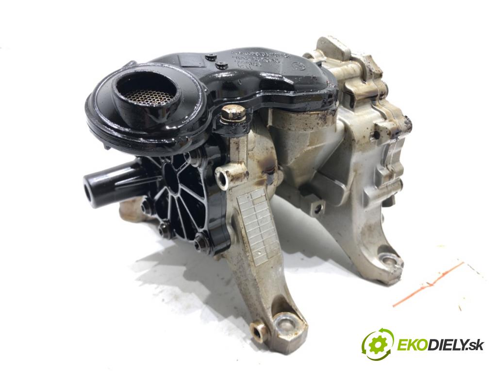 BMW F34 liftback 2017 135 kW 320 i 1998 Pumpa oleja 7624135 (Olejová pumpa)