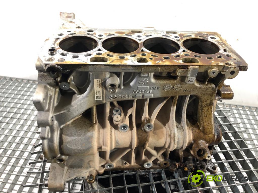 BMW F34 liftback 2017 135 kW 320 i 1998 blok Motor 8642458 (Blok motora)