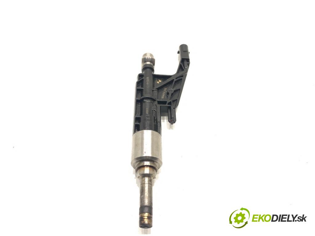 BMW F34 liftback 2017 135 kW 320 i 1998 vstrekovač 0261500539 (Vstrekovač paliva)