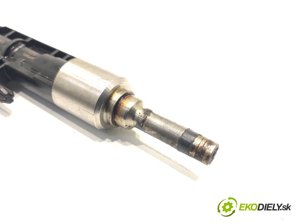 BMW F34 liftback 2017 135 kW 320 i 1998 vstrekovač 0261500539 (Vstrekovač paliva)