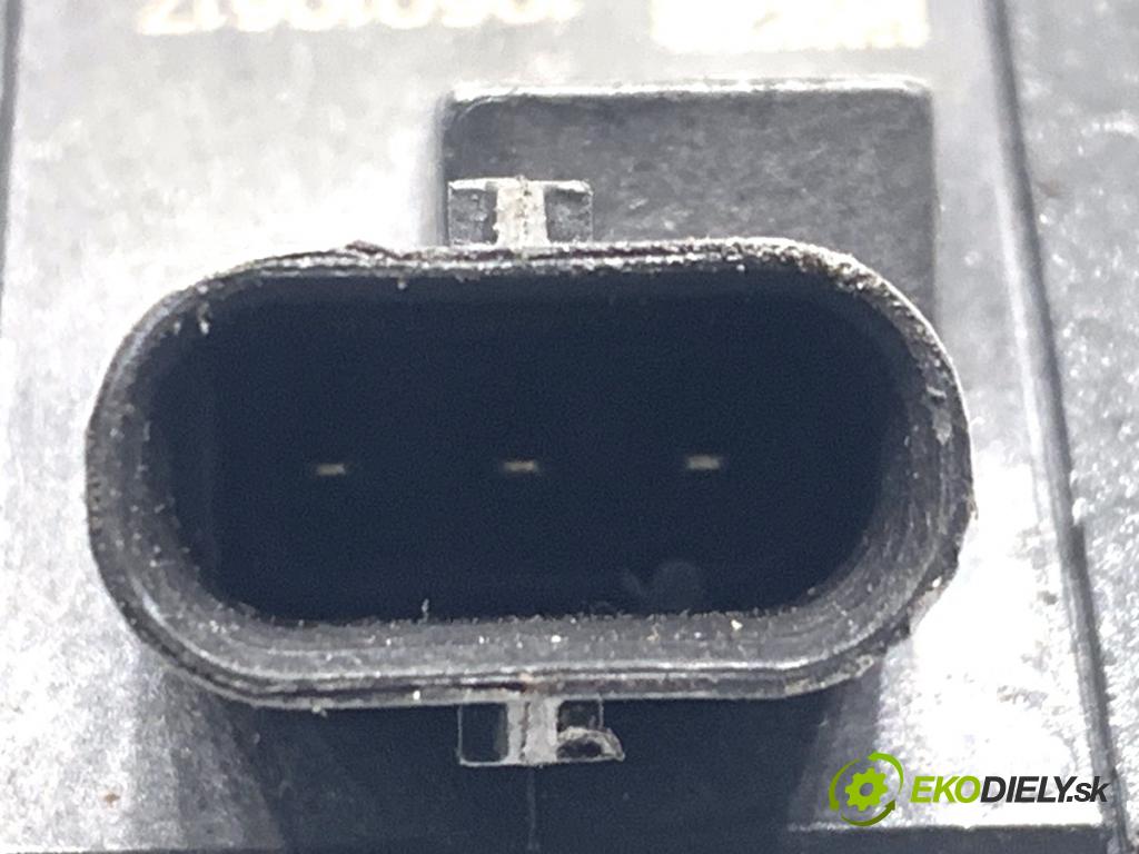 BMW F34 liftback 2017 135 kW 320 i 1998 Cievka zapaľovacia 8678438 (Zapaľovacia cievka)