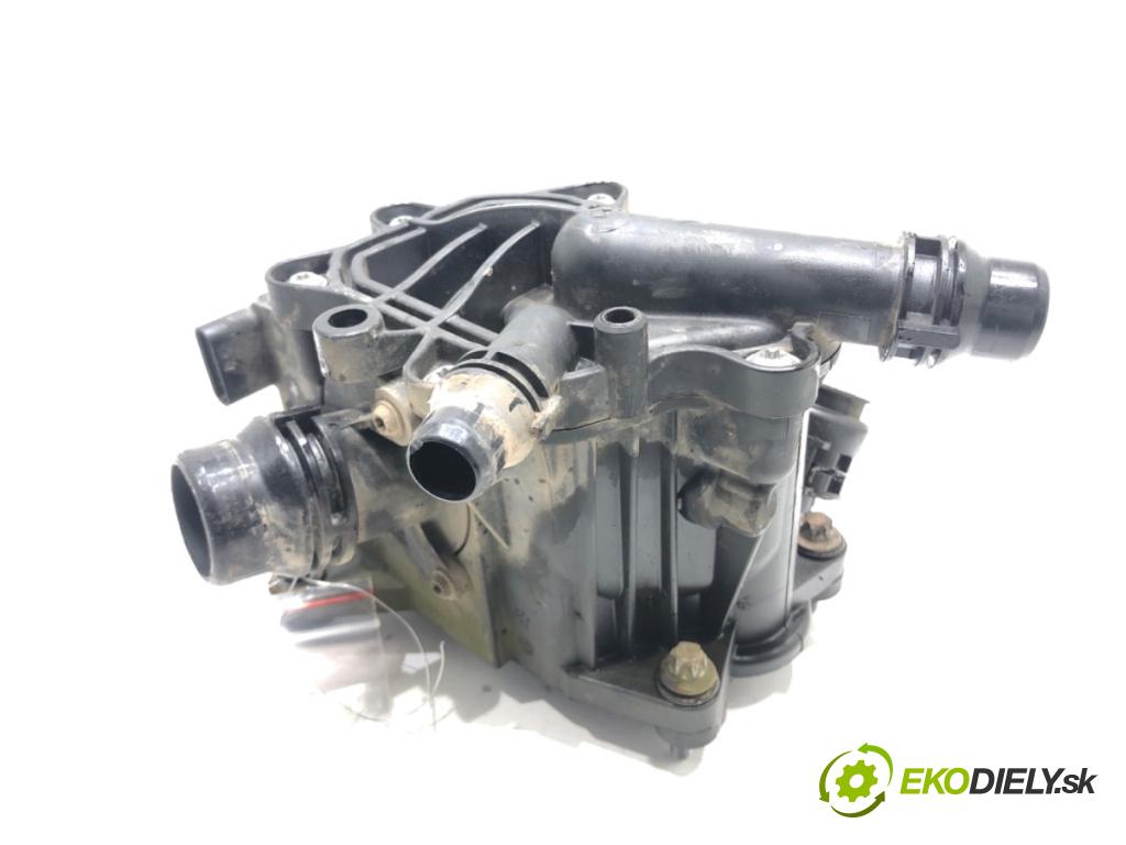 BMW F34 liftback 2017 135 kW 320 i 1998 obal termostatu 7644811 (Pouzdro termostatu)