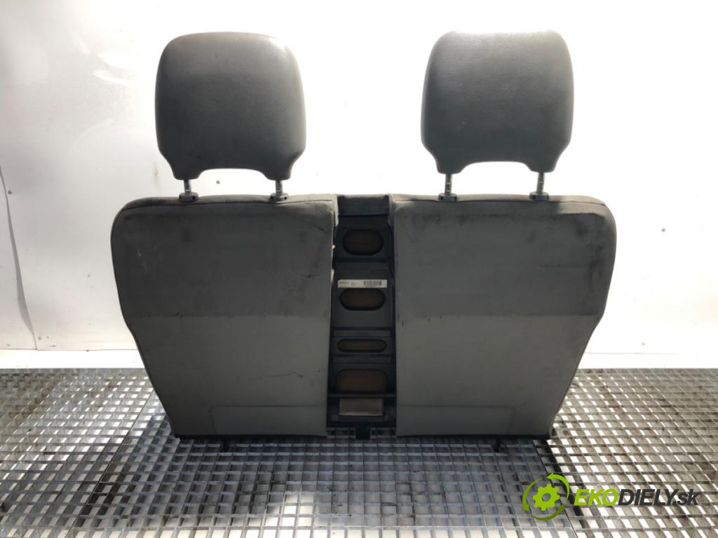 VW LT 28 35 Autobus 2004 80 kW 2.5 TDI 2461 Sedadlo pravy predný
