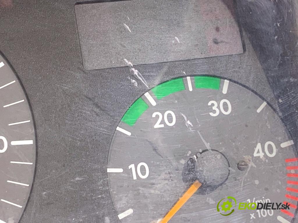 VW LT 28 35 Autobus 2004 80 kW 2.5 TDI 2461 Prístrojovka 2D0919049M (Prístrojová doska)