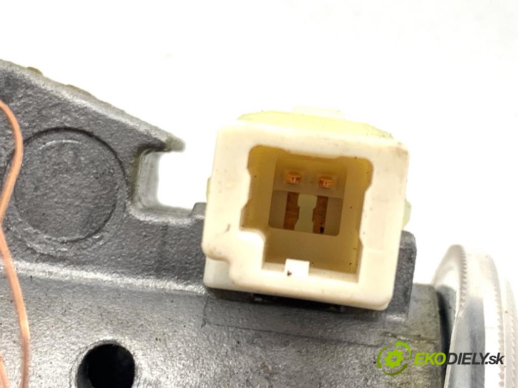 TOYOTA AURIS I liftback 2007 71 kW 1.4 (ZZE150_) 1398 spinačka 45020-42-4 (Spínacia skrinka)