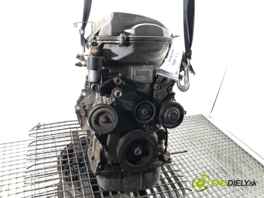 TOYOTA AURIS I liftback 2007 71 kW 1.4 (ZZE150_) 1398 Motor 4ZZ (Motor)