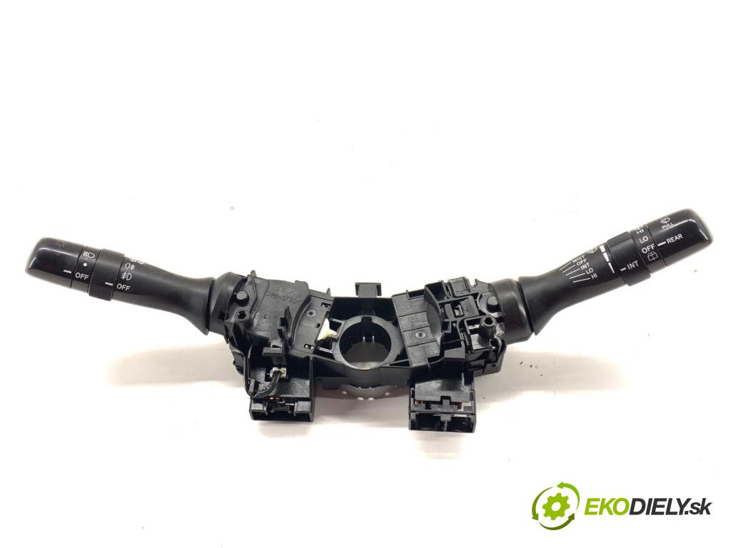 TOYOTA AURIS I liftback 2007 71 kW 1.4 (ZZE150_) 1398 Prepínač kombinovaný  (Prepínacie páčky pod volantom)