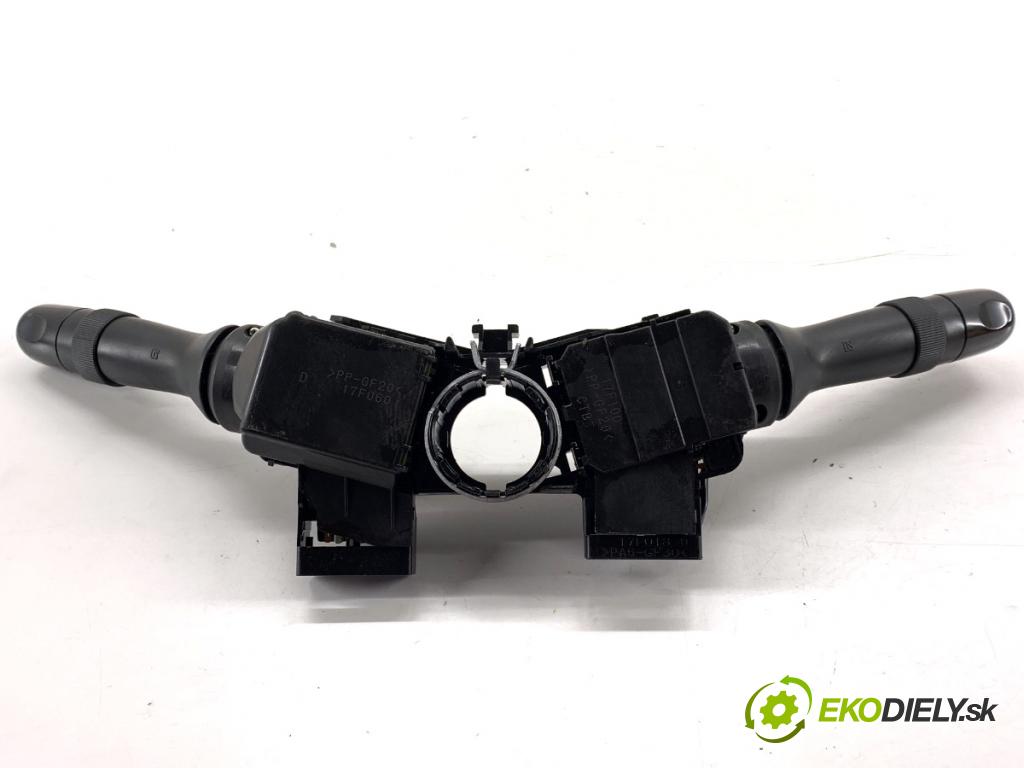 TOYOTA AURIS I liftback 2007 71 kW 1.4 (ZZE150_) 1398 Prepínač kombinovaný  (Prepínacie páčky pod volantom)