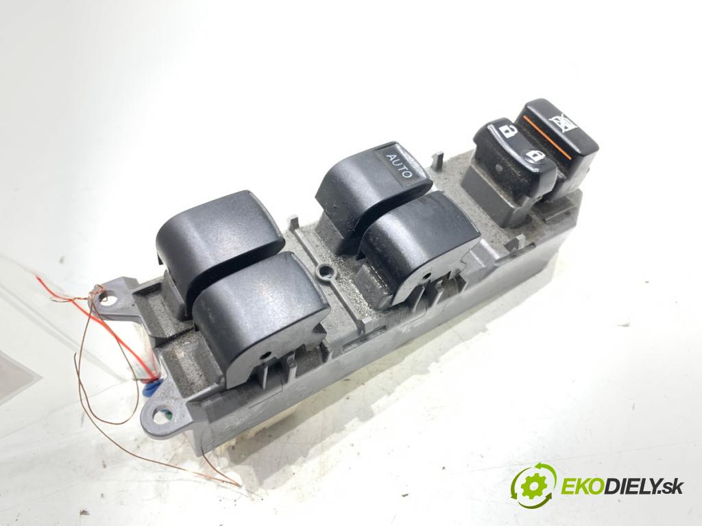 TOYOTA AURIS I liftback 2007 71 kW 1.4 (ZZE150_) 1398 Prepínač okien  (Prepínacie páčky pod volantom)