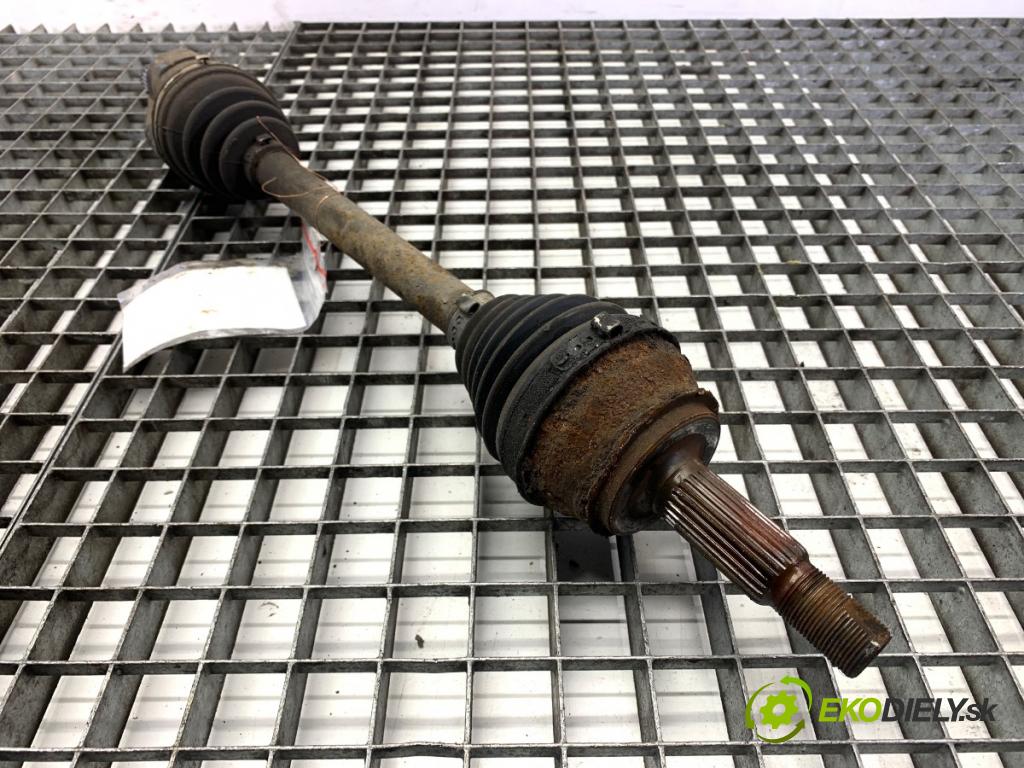 TOYOTA AURIS I liftback 2007 71 kW 1.4 (ZZE150_) 1398 Poloos ľavy predný