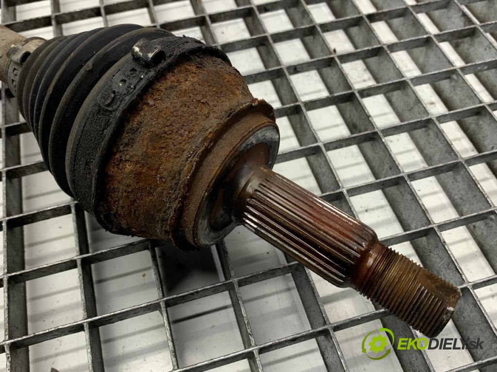 TOYOTA AURIS I liftback 2007 71 kW 1.4 (ZZE150_) 1398 Poloos ľavy predný