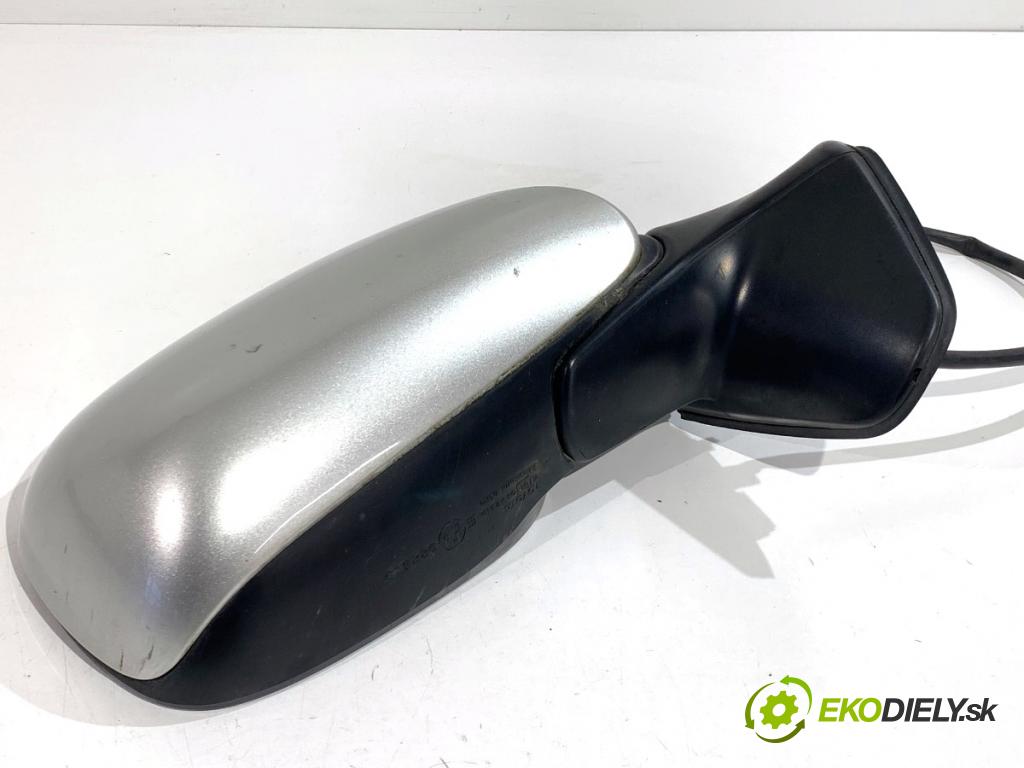 TOYOTA AURIS I liftback 2007 71 kW 1.4 (ZZE150_) 1398 zpětné zrcátko pravý 1C0