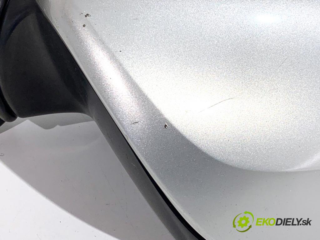 TOYOTA AURIS I liftback 2007 71 kW 1.4 (ZZE150_) 1398 zpětné zrcátko pravý 1C0