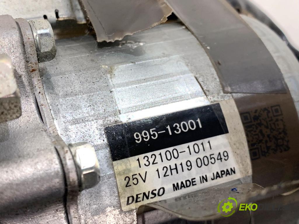 TOYOTA AURIS I liftback 2007 71 kW 1.4 (ZZE150_) 1398 Hriadeľ, tyč volantu 132100-1011 (Tyč riadenia (volantu))