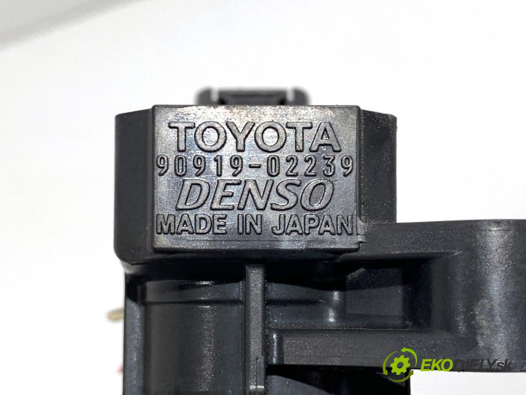 TOYOTA AURIS I liftback 2007 71 kW 1.4 (ZZE150_) 1398 Cievka zapaľovacia 90919-02239
