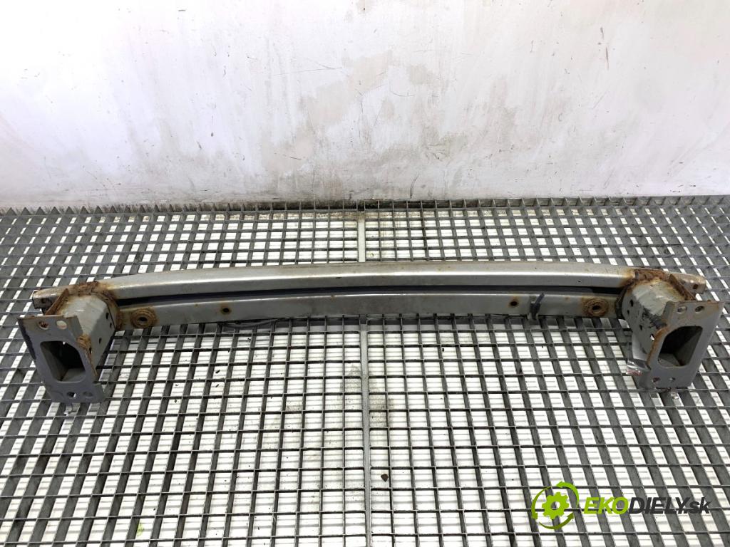 TOYOTA AURIS I liftback 2007 71 kW 1.4 (ZZE150_) 1398 Výstuha nárazníka predný  (Výstuha predná)