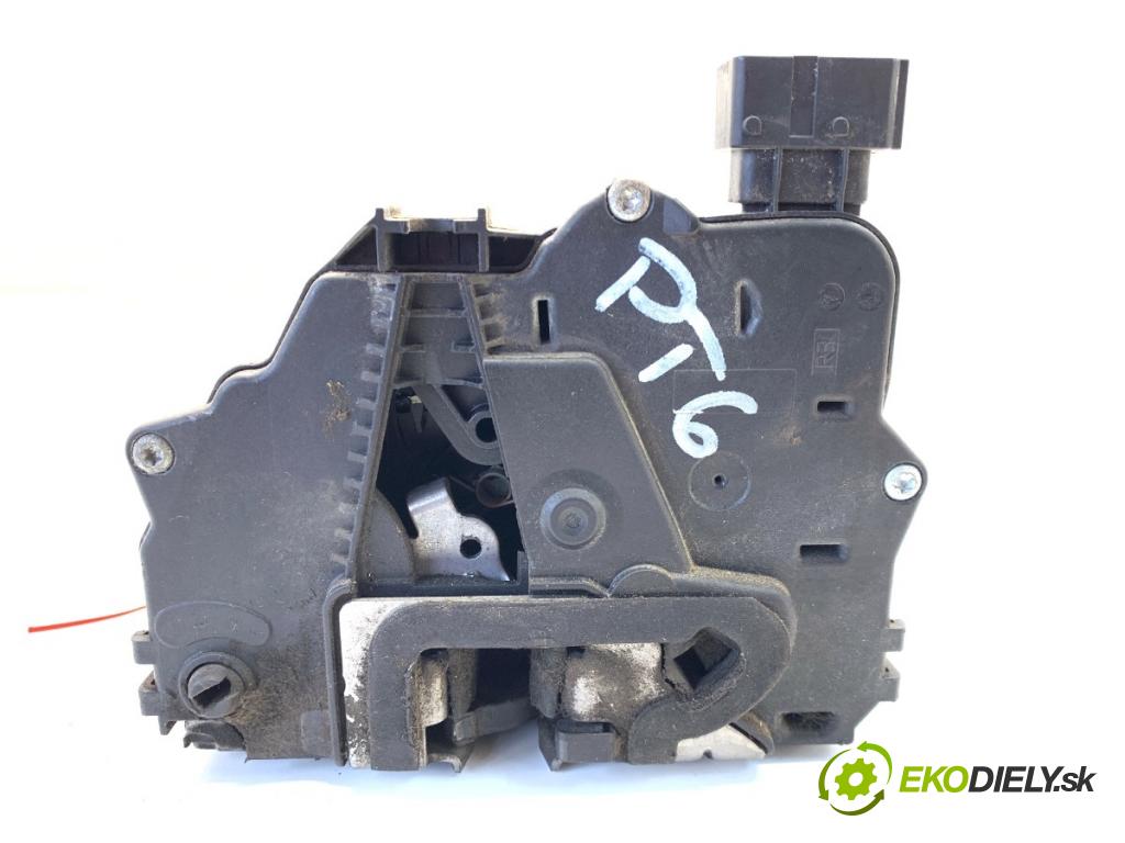 FIAT GRANDE PUNTO liftback 2006 57 kW 1.4 (199AXB11, 199AXB1A, 199BXB1A, 199AXL1A) 1368 zámok Dvere pravy zad 55701966