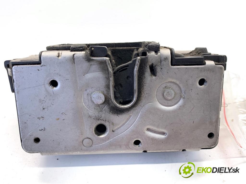 FIAT GRANDE PUNTO liftback 2006 57 kW 1.4 (199AXB11, 199AXB1A, 199BXB1A, 199AXL1A) 1368 zámok Dvere ľavy zad 55701965