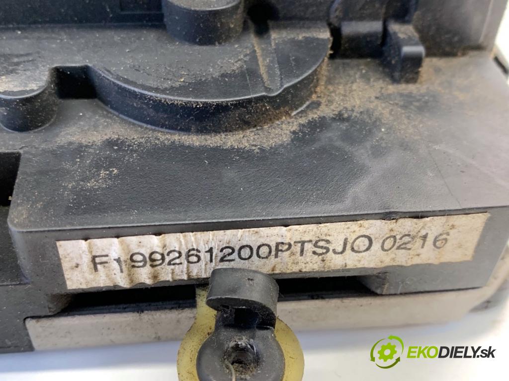 FIAT GRANDE PUNTO liftback 2006 57 kW 1.4 (199AXB11, 199AXB1A, 199BXB1A, 199AXL1A) 1368 zámok Dvere ľavy predný 55701963
