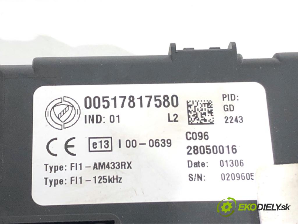 FIAT GRANDE PUNTO liftback 2006 57 kW 1.4 (199AXB11, 199AXB1A, 199BXB1A, 199AXL1A) 1368 skříňka poistková 00517817580 (Pojistková skříňka)