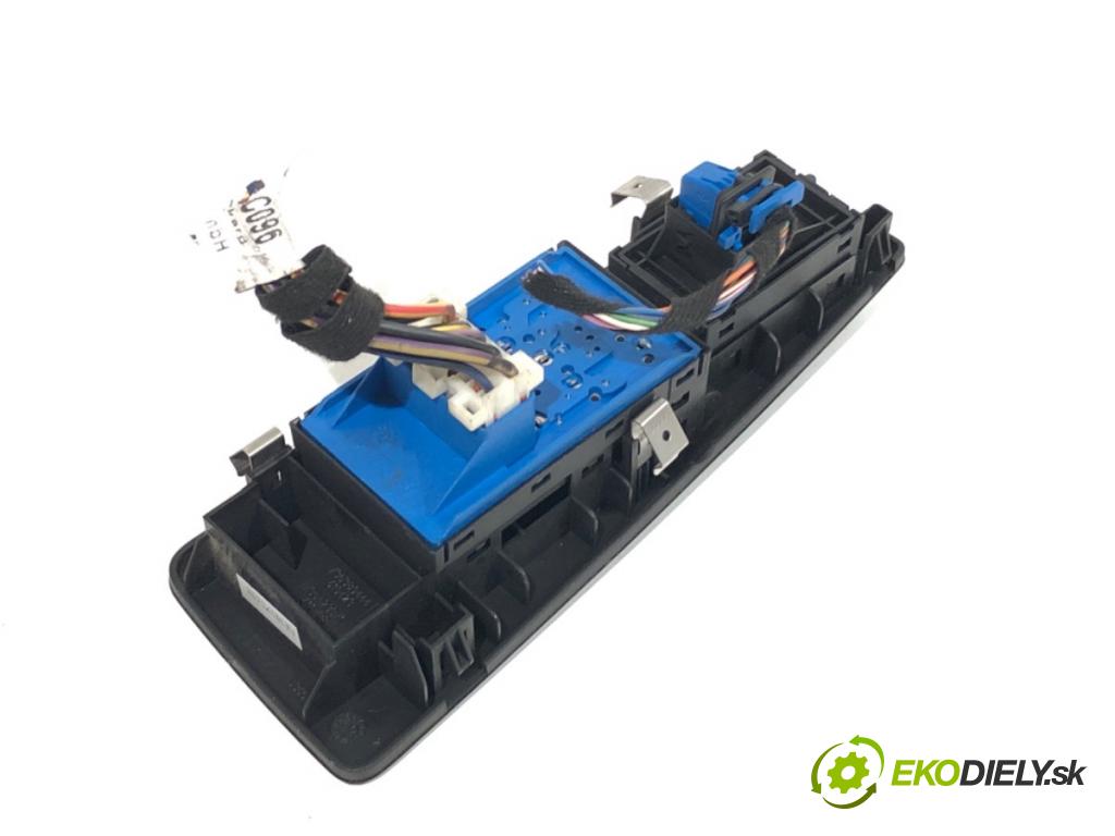 FIAT GRANDE PUNTO liftback 2006 57 kW 1.4 (199AXB11, 199AXB1A, 199BXB1A, 199AXL1A) 1368 Prepínač okien 735380444 (Prepínacie páčky pod volantom)