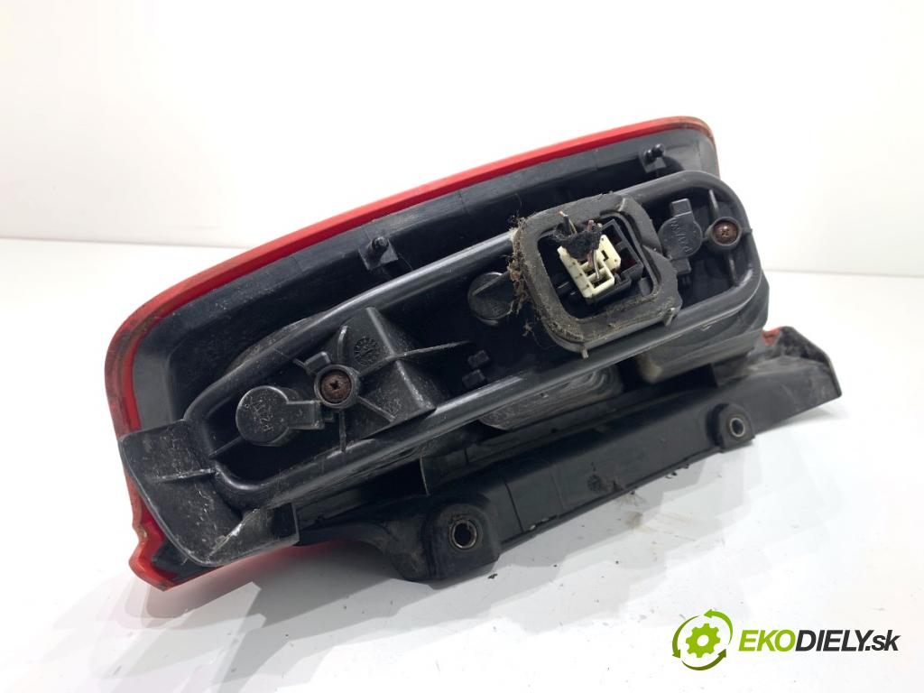 FIAT GRANDE PUNTO liftback 2006 57 kW 1.4 (199AXB11, 199AXB1A, 199BXB1A, 199AXL1A) 1368 Svetlo ľavy zad 51701589