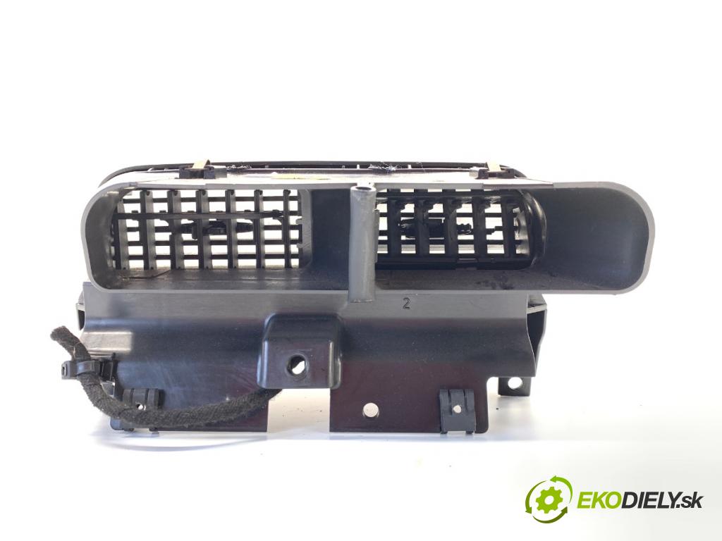 FIAT GRANDE PUNTO liftback 2006 57 kW 1.4 (199AXB11, 199AXB1A, 199BXB1A, 199AXL1A) 1368 Mriežky kúrenia predný 735386328