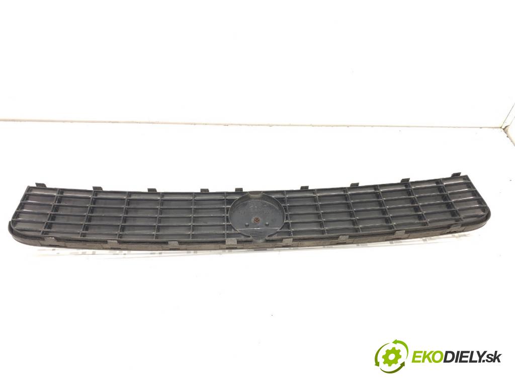 FIAT GRANDE PUNTO liftback 2006 57 kW 1.4 (199AXB11, 199AXB1A, 199BXB1A, 199AXL1A) 1368 mřížka maska 735335775 (Přední mřížka (maska chladiče))