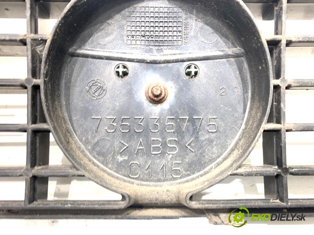 FIAT GRANDE PUNTO liftback 2006 57 kW 1.4 (199AXB11, 199AXB1A, 199BXB1A, 199AXL1A) 1368 mřížka maska 735335775 (Přední mřížka (maska chladiče))