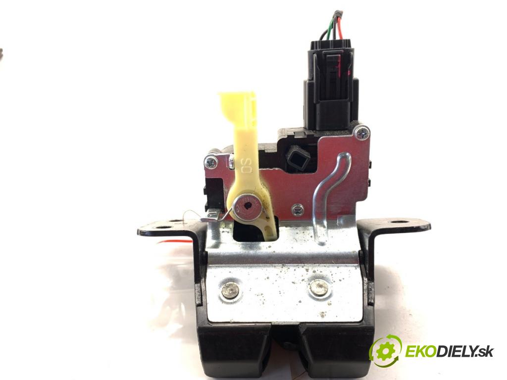 HYUNDAI KONA SUV 2019 88 kW 1.0 T-GDi 998 zámok dverí zad 81230-G6010