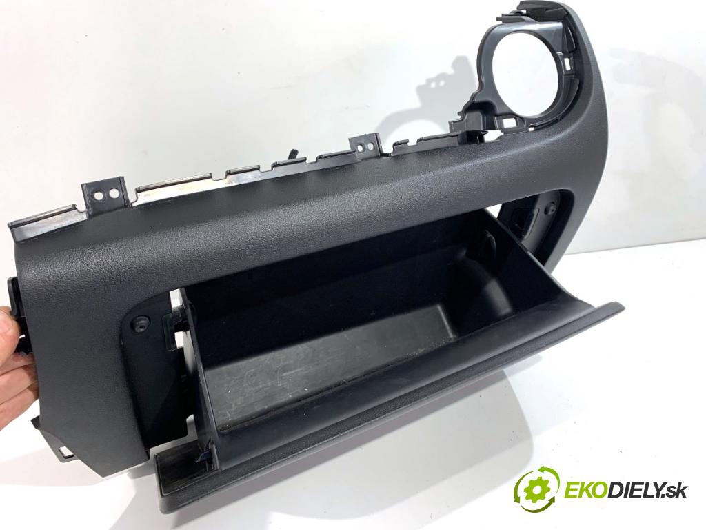 HYUNDAI KONA SUV 2019 88 kW 1.0 T-GDi 998 Priehradka, kastlík spolujazdca 84540-J9000 (Priehradka (kastlík))