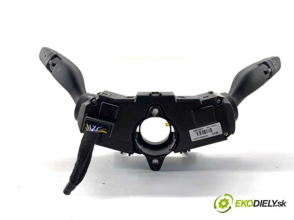 HYUNDAI KONA SUV 2019 88 kW 1.0 T-GDi 998 Prepínač kombinovaný 93403-J9950 (Prepínacie páčky pod volantom)