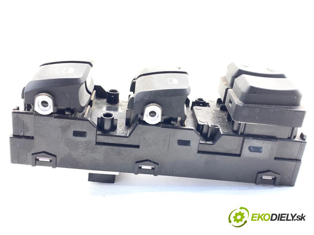 HYUNDAI KONA SUV 2019 88 kW 1.0 T-GDi 998 Prepínač okien 93570-J9100TMT (Prepínacie páčky pod volantom)