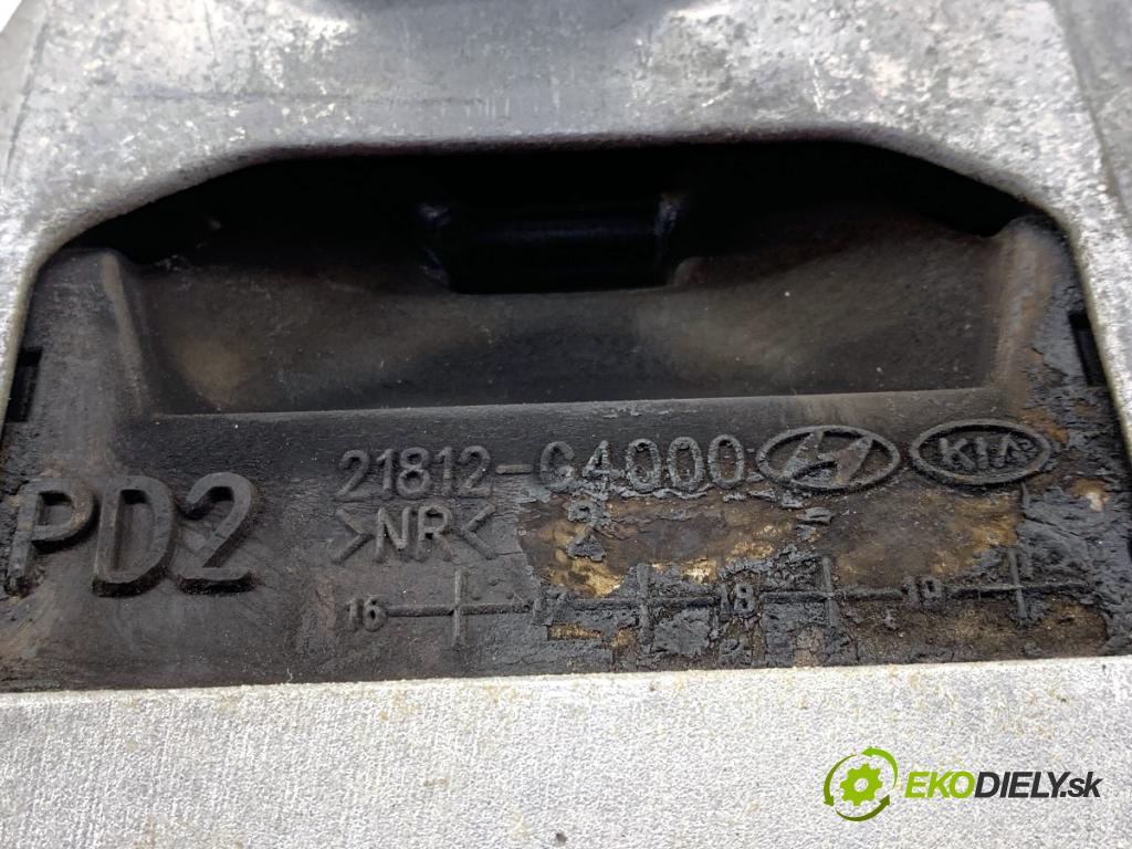 HYUNDAI KONA SUV 2019 88 kW 1.0 T-GDi 998 AirBag Motor pravy 21810-G4000