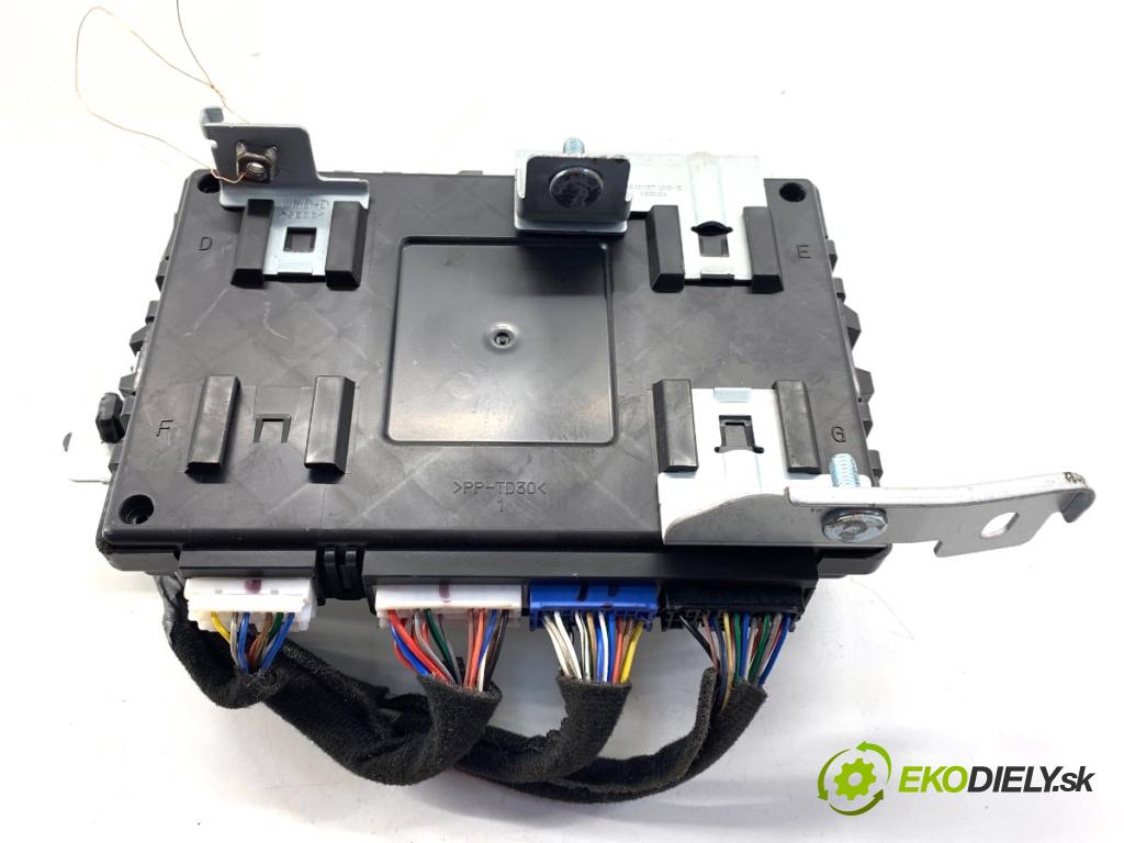 HYUNDAI KONA SUV 2019 88 kW 1.0 T-GDi 998 Modul komfortu 954A0-J9440 (Modul komfortu)