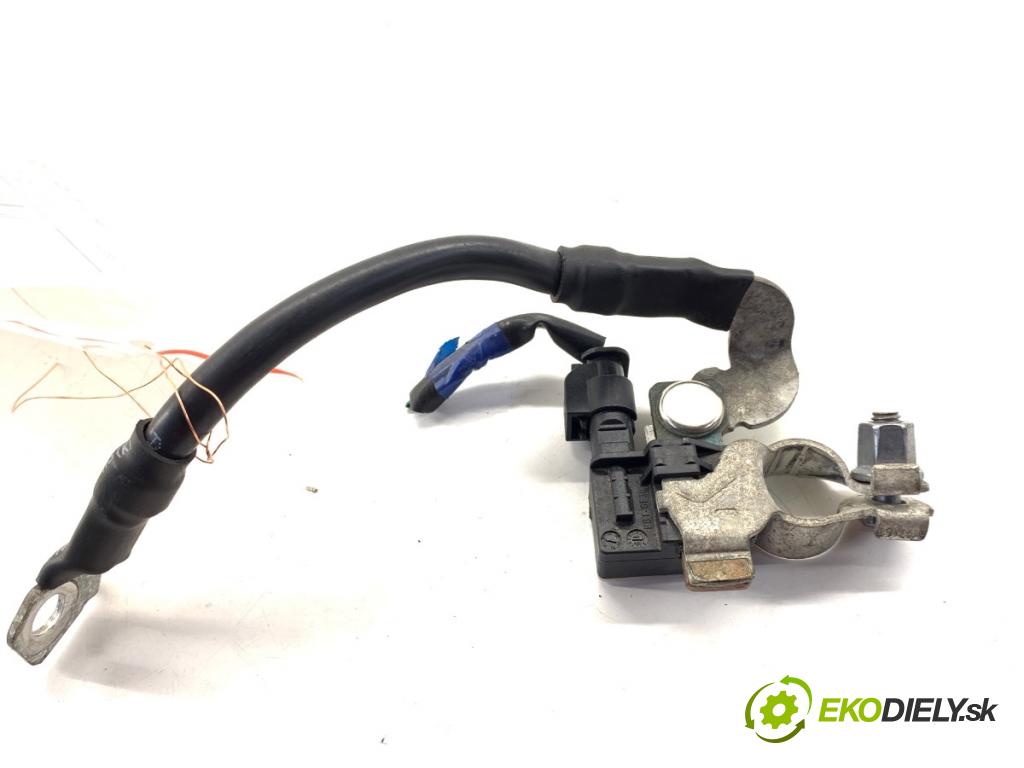 HYUNDAI KONA SUV 2019 88 kW 1.0 T-GDi 998 svorka MINUS: 37180-J9500