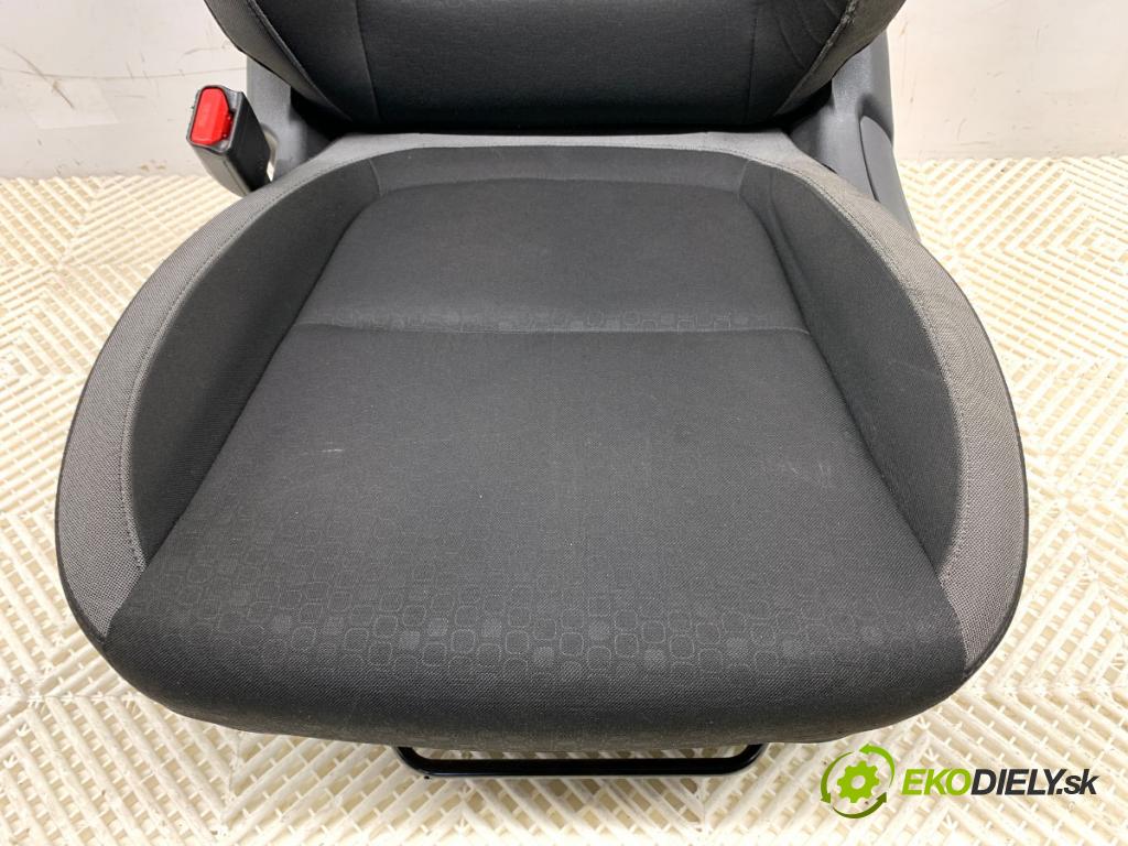 HYUNDAI KONA SUV 2019 88 kW 1.0 T-GDi 998 Sedadlo ľavy predný