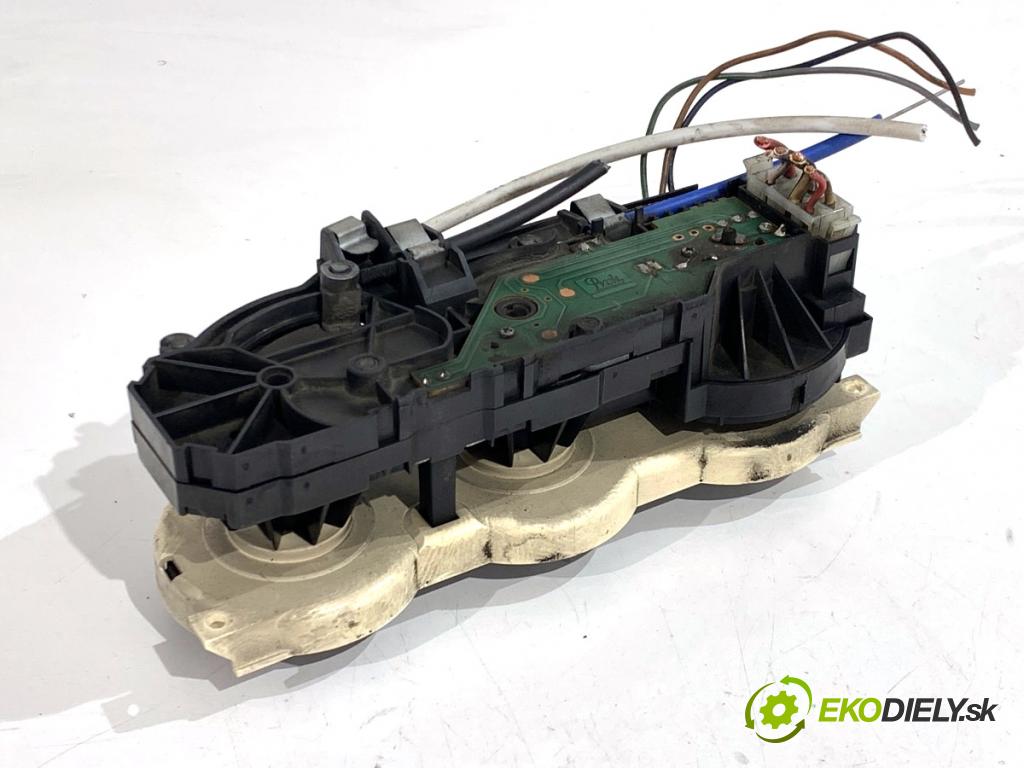 VW LT 28 35 Autobus 2000 96 kW 2.8 TDI 2798 Panel ovládania kúrenia F650578D (Prepínacie páčky pod volantom)