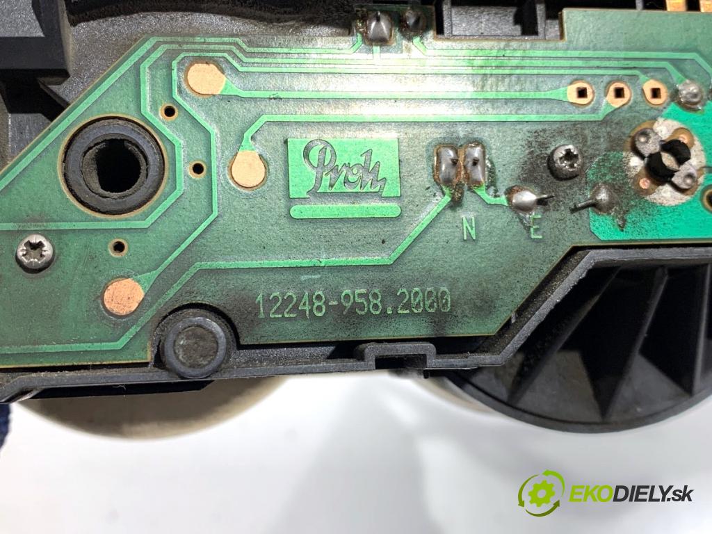 VW LT 28 35 Autobus 2000 96 kW 2.8 TDI 2798 Panel ovládania kúrenia F650578D (Prepínacie páčky pod volantom)