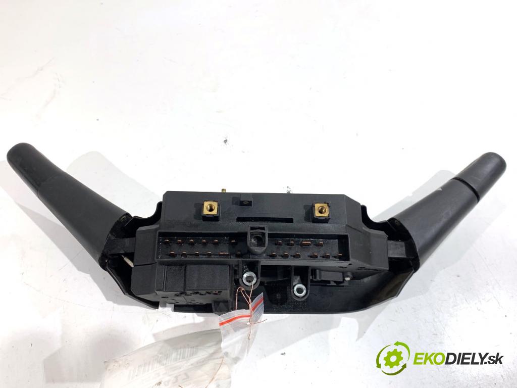 VW LT 28 35 Autobus 2000 96 kW 2.8 TDI 2798 Prepínač kombinovaný  (Prepínacie páčky pod volantom)