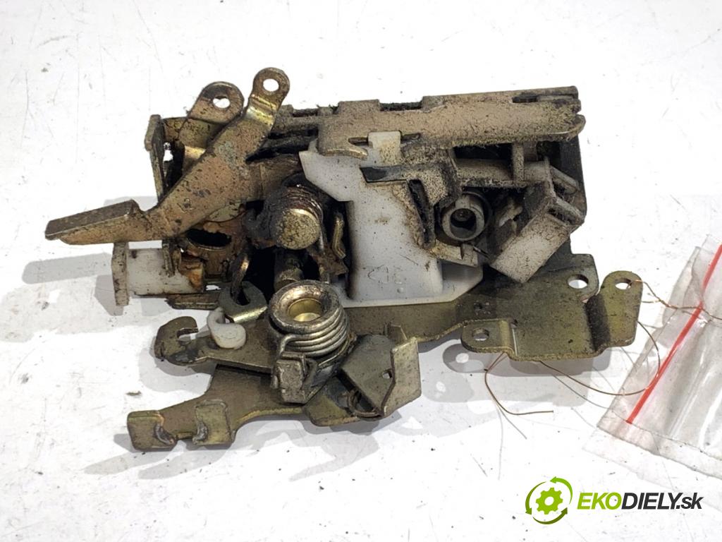 VW LT 28 35 Autobus 2000 96 kW 2.8 TDI 2798 zámok Dvere ľavy predný