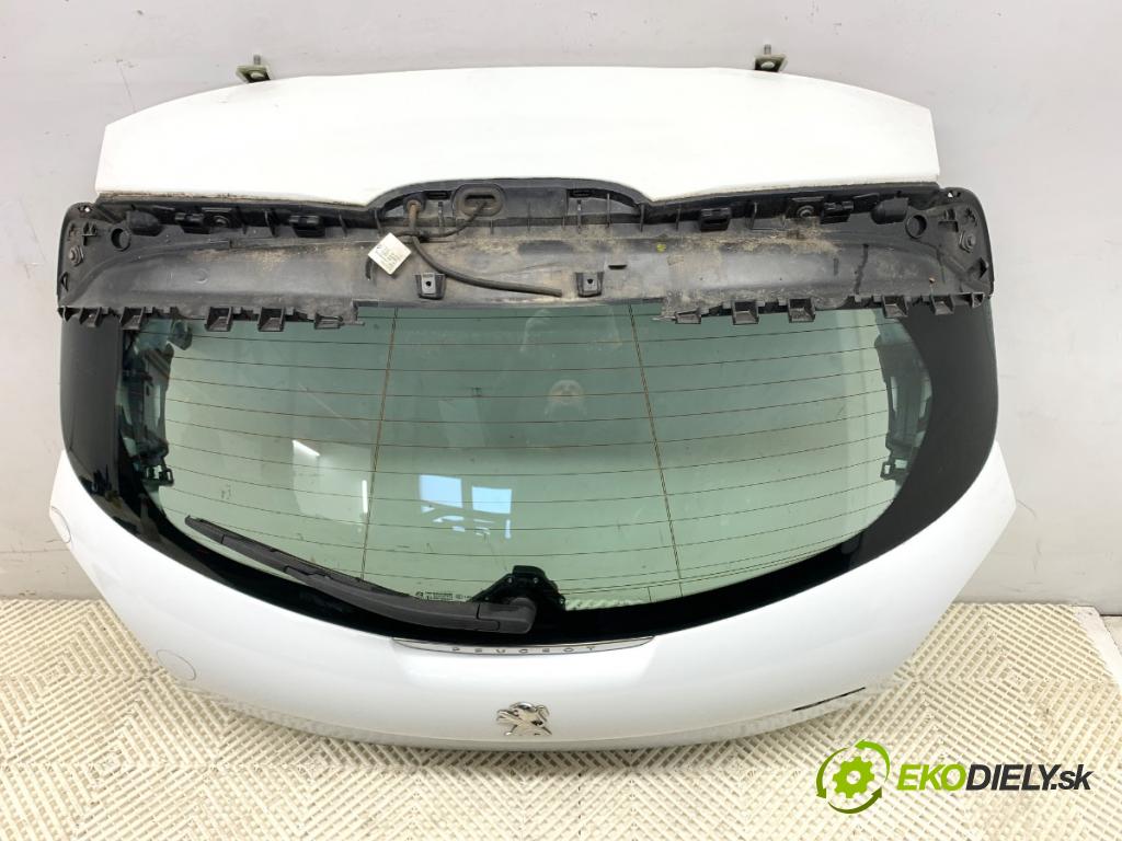 PEUGEOT 208 I liftback 2012 50 kW 1.4 HDi 1398 kapota zad EWP