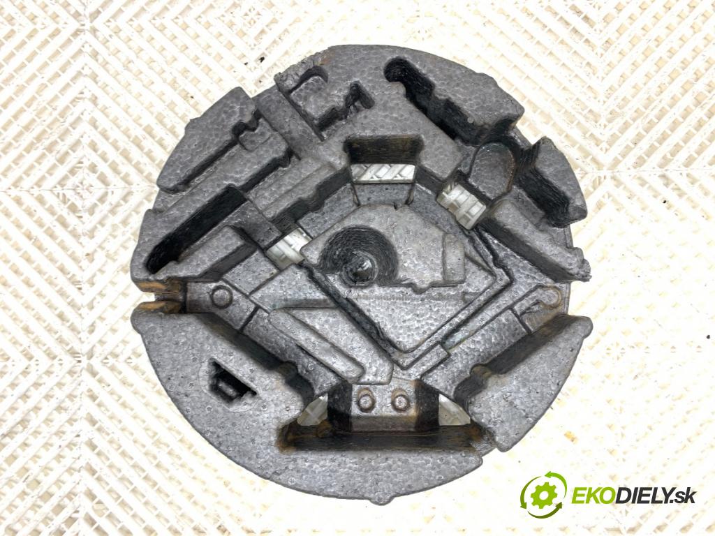 OPEL INSIGNIA A liftback 2009 118 kW 2.0 CDTI (68) 1956 souprava náradí